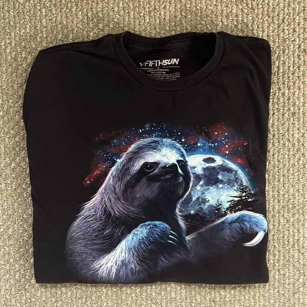 Graphic tshirt